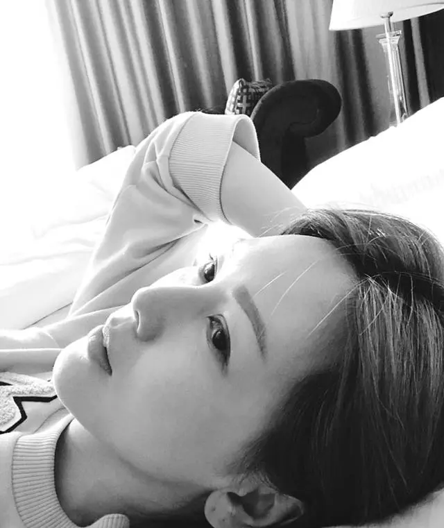曾經的TVB綠葉去年嫁給紅極一時的歌手,如今自稱是「變態媽媽」!