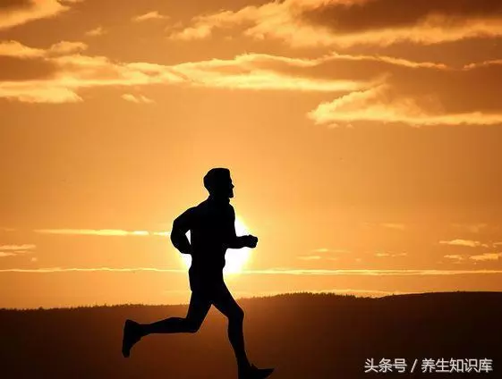 40歲後,為了健康,這5件事,再想也要忍住,最好一個也別做