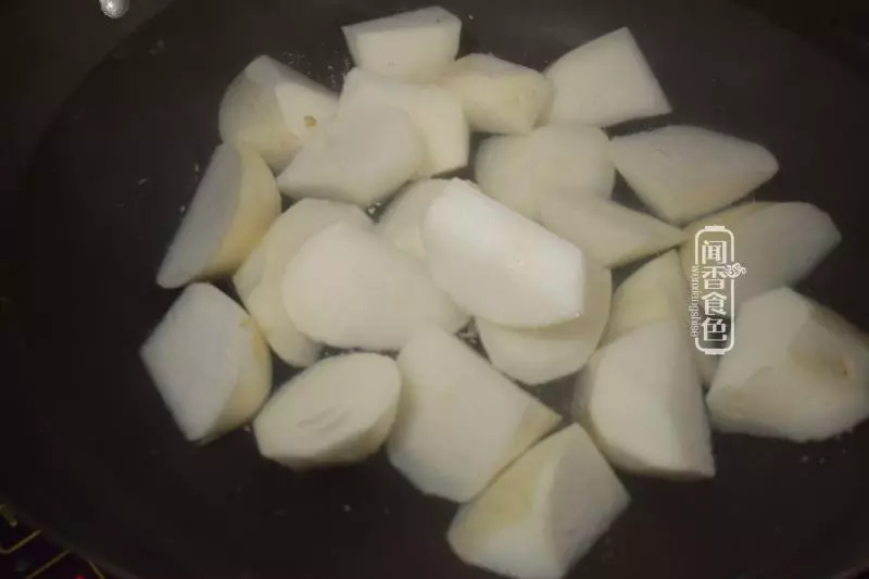 這種肉再貴也要買,現在吃正適合,補氣又暖胃!