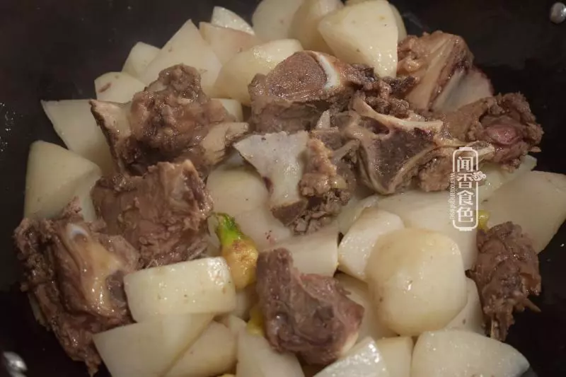 這種肉再貴也要買,現在吃正適合,補氣又暖胃!