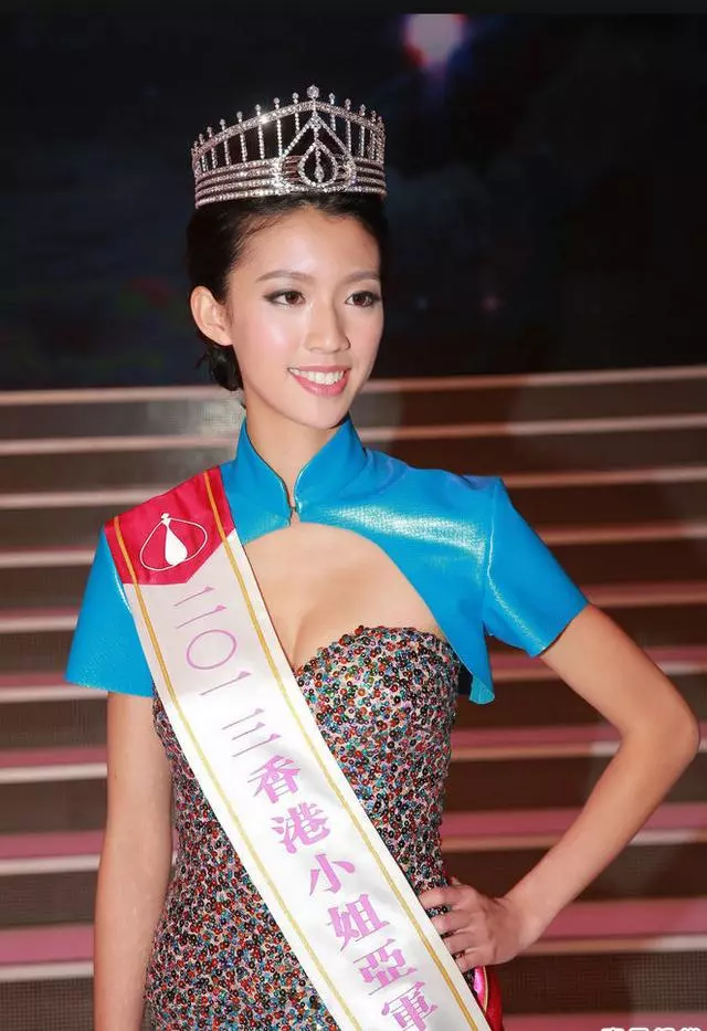 為新劇角色搏到盡!27歲獲捧花旦親自操刀剪掉長發~