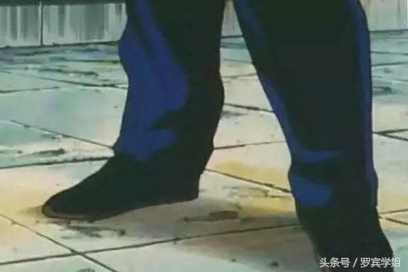 5個動畫中「當觀眾瞎了」的穿幫鏡頭,認真你就輸了!#3一秒換衣福利也太好