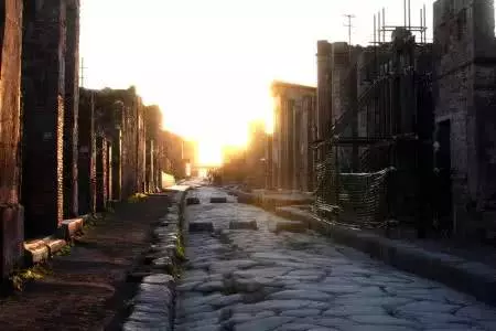 天啊!地球竟然在做鬼臉!是為了給人類敲響警鐘嗎?