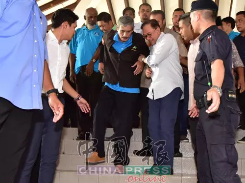 安華:一旦拜相 旺姐辭副首相