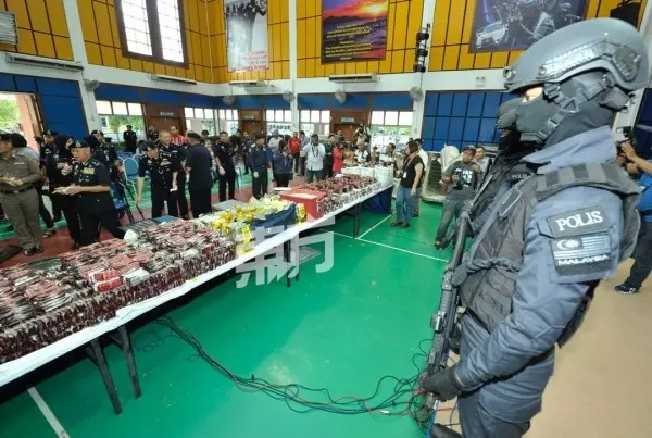 破史上最大宗毒品生產工廠 警起獲價值7250萬毒品 -
