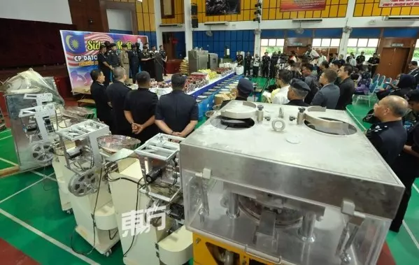 破史上最大宗毒品生產工廠 警起獲價值7250萬毒品 -