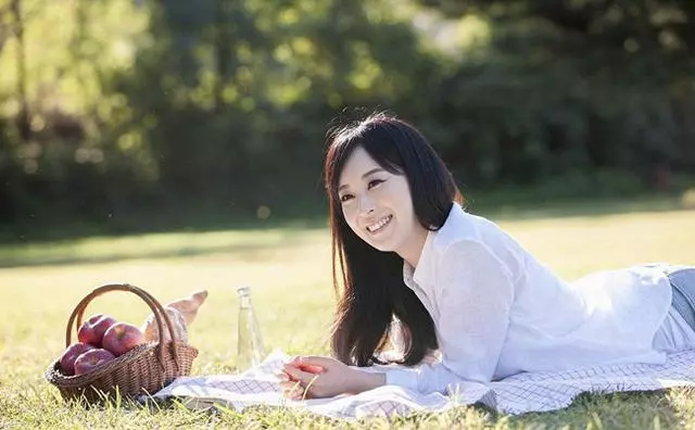老公說:不就在家帶個孩子嗎?累啥!我立馬扔下孩子回了娘家