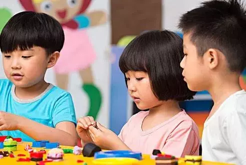 為什麼孩子在幼兒園和在家是兩個樣子?