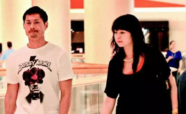 戀愛13年才結婚,她從瘦變胖嫁給TVB男綠葉婚禮只花5萬元!