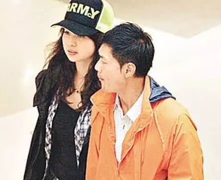 戀愛13年才結婚,她從瘦變胖嫁給TVB男綠葉婚禮只花5萬元!