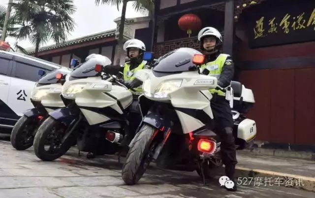 警察叔叔最愛哪款摩托車?