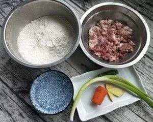 餃子吃了三十年,鄰居包的餃子我還是第一次見,出鍋吃了兩大碗!