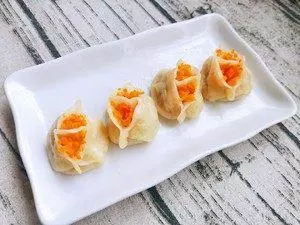 餃子吃了三十年,鄰居包的餃子我還是第一次見,出鍋吃了兩大碗!