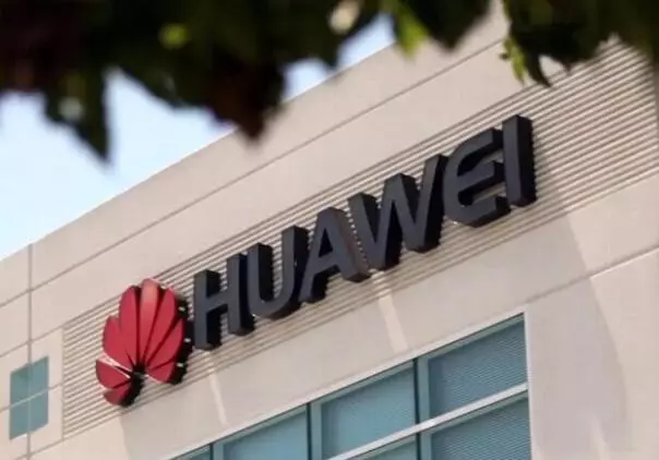 追隨美國!又一大國欲將華為拒之門外,數千億大單或落入對手口袋