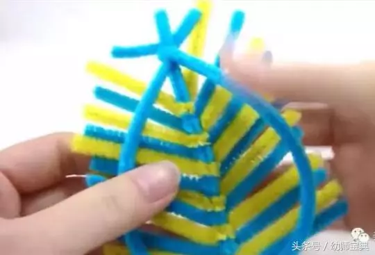手工|秋天折幾片樹葉就能布置教室,不信你看!