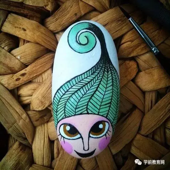 創意手工：在路邊撿了幾塊石頭，回家這樣做，竟能美翻眾人！