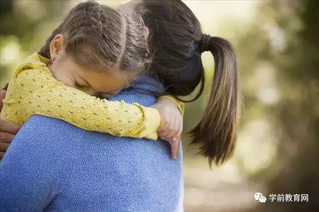 孩子上幼兒園最好的狀態是,哭著哭著就適應了……