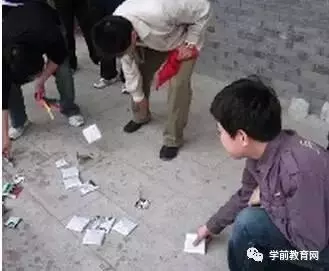 我們小時候,開學是這樣的!差點看哭了……