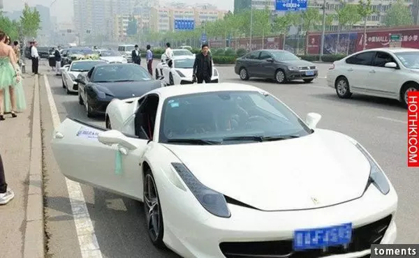 18歲土豪出動30輛豪華跑車迎娶俄羅斯美女!新娘長得像女神瑞莎!伴娘一排隨便一個全是...