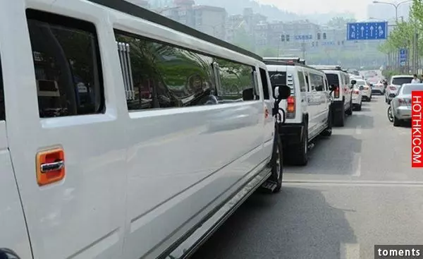 18歲土豪出動30輛豪華跑車迎娶俄羅斯美女!新娘長得像女神瑞莎!伴娘一排隨便一個全是...