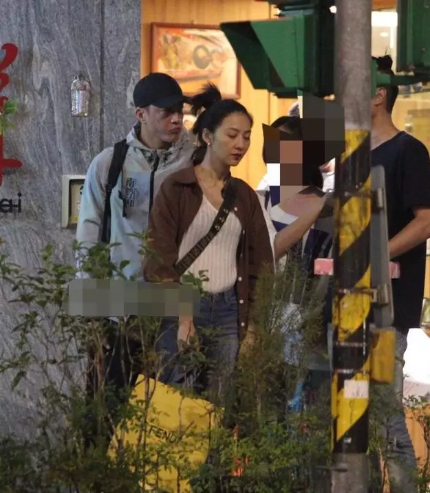 夫妻倆正積極備孕?何潤東慶生宴上喝酒也要獲老婆恩准!