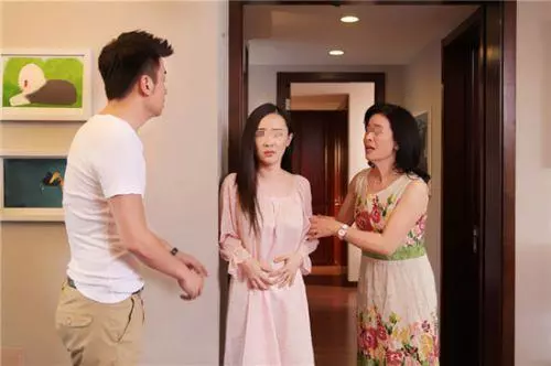 小姑子頻繁回我家,頻繁跑我房間,我留下記號,得知真相我呆了