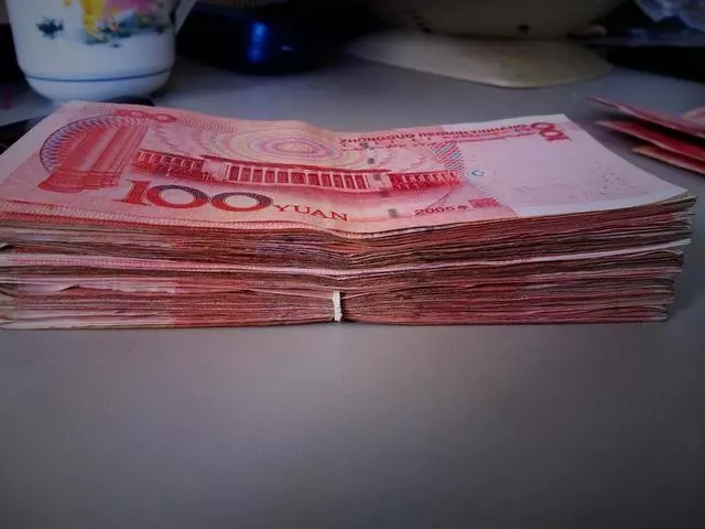 小姑子頻繁回我家,頻繁跑我房間,我留下記號,得知真相我呆了