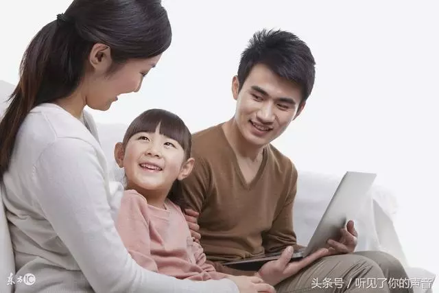 老婆經常帶女兒去娘家玩, 回來後女兒開口說一話 ,嚇得我腿軟
