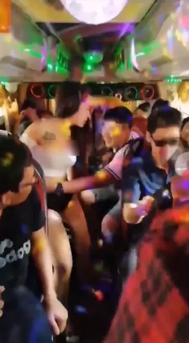極樂員工旅遊!公司備清正妹 網羨:已填好履歷