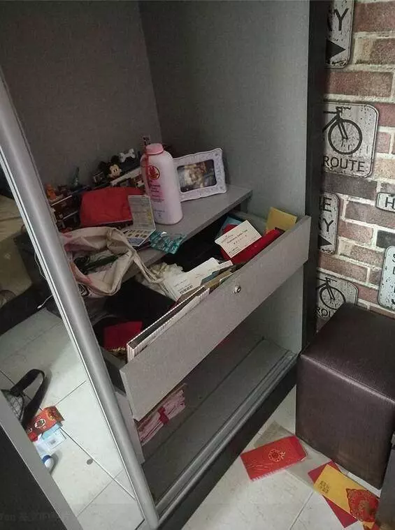 新山發生恐怖搶劫傷人案:就埋伏在你家門口,防不勝防差點出人命,保安竟然什麼都不管?