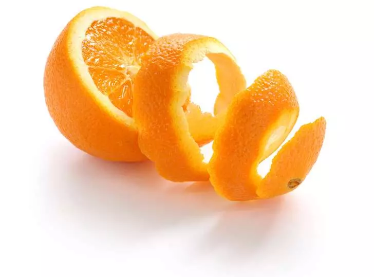 10個去牙垢妙招「還你亮白牙齒」 廢棄橘子皮有奇效!