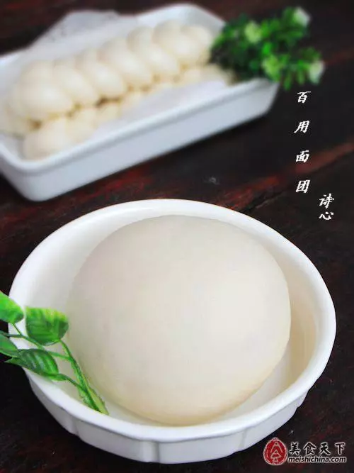 手工揉面,如何將麵糰揉的光滑,蒸出漂亮的饅頭?