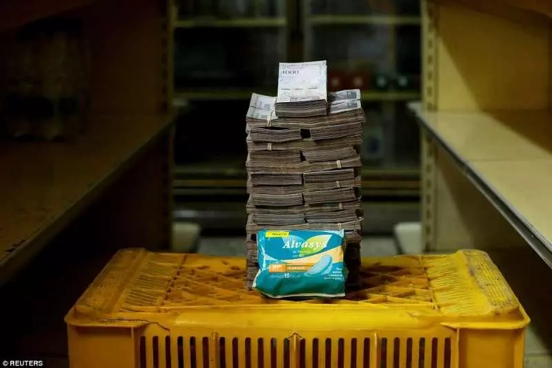 石油國委內瑞拉「通膨破100萬%」 民眾砸千萬也買不到一塊肉