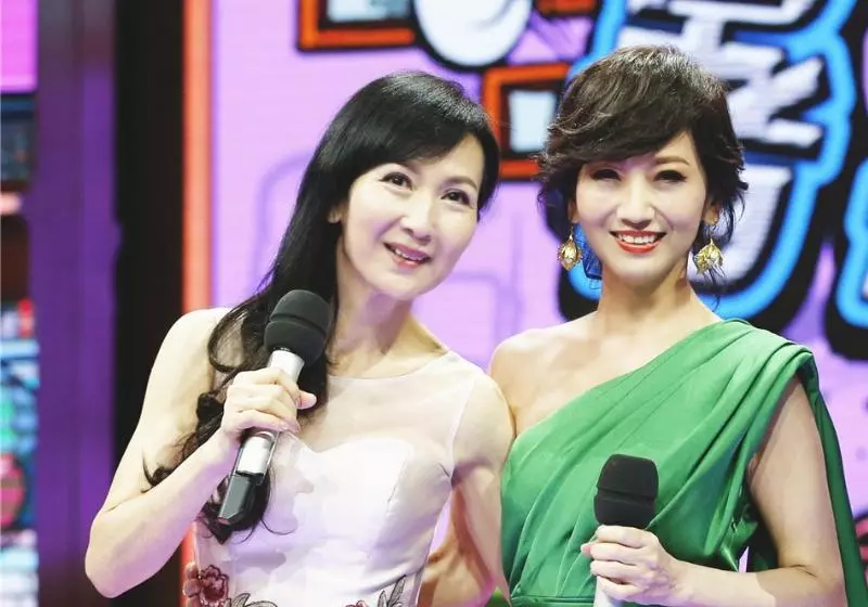 收養孤兒的六位明星,最後一位沒忍住娶了自己的養女,被罵慘!