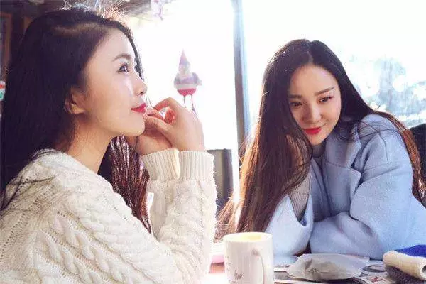 帶著殘疾母親去相親,女孩拒絕了他,第二天腸子都悔青了