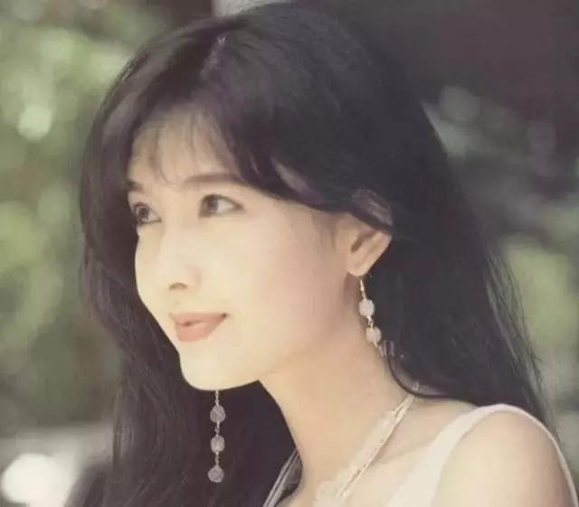 60後港台頂級美女們,誰更遲暮?五人都沒生孩子,早年都黑料纏身~~~