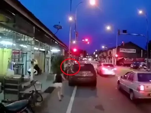 摩哆匪砸車窗搶手袋 女車主痛失5000財物