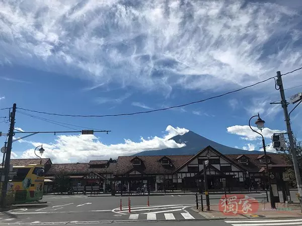 看見富士山 幸福了...