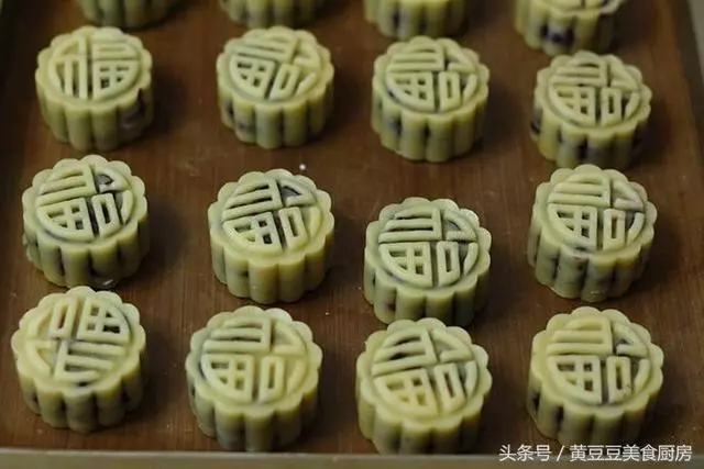中秋月餅不用買了,教你3種做法,真材實料無添加劑,吃著更健康