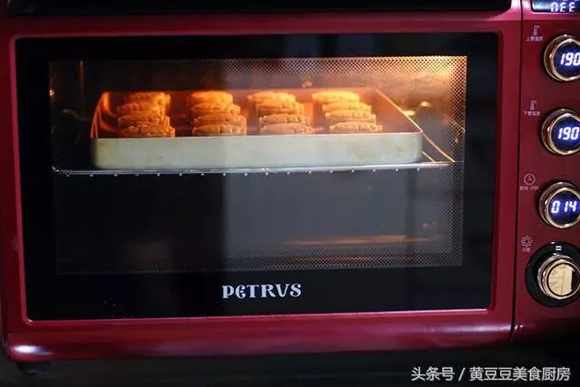 中秋月餅不用買了,教你3種做法,真材實料無添加劑,吃著更健康