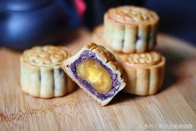 中秋月餅不用買了,教你3種做法,真材實料無添加劑,吃著更健康