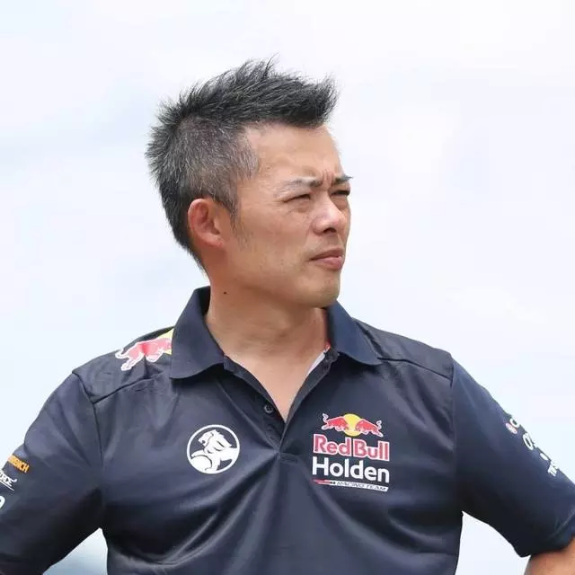 奧迪A8自撞燒毀 「Andy老爹」網尋姊夫救命恩人