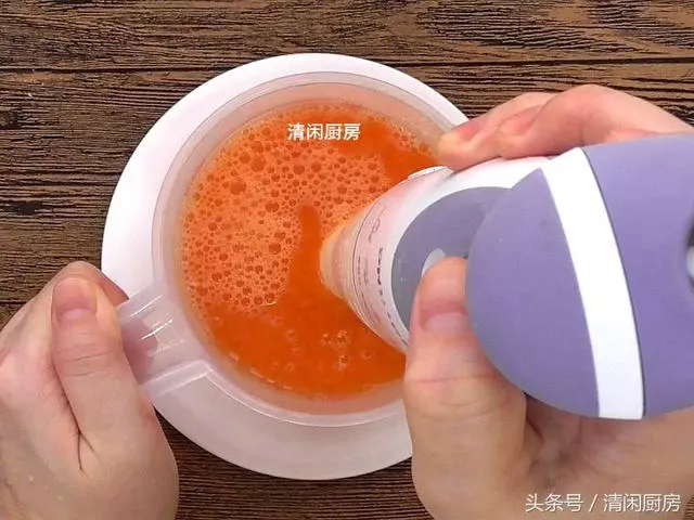 胡蘿蔔發糕的做法,天然金橙色的發糕,製作簡單,一學就會