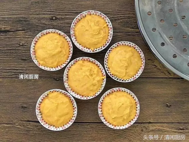 胡蘿蔔發糕的做法,天然金橙色的發糕,製作簡單,一學就會