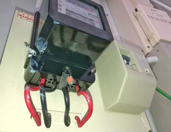 組屋居民省電費 電錶偷裝磁鐵