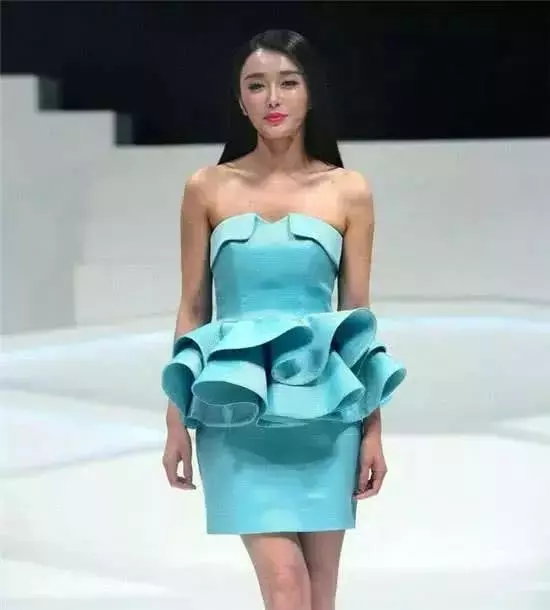 沒有PS過的秦嵐照片:死亡芭比粉都打不敗的女人!