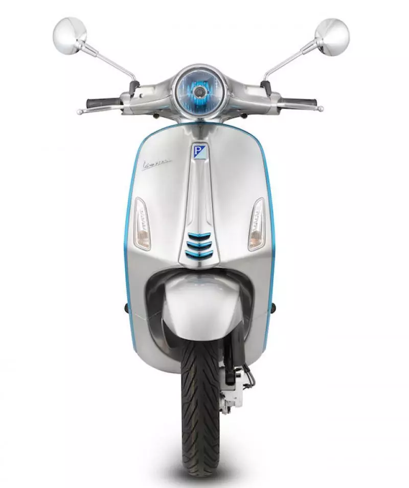 與 Gogoro 不是同級對手!偉士牌首款電動機車確定 10 月開賣(內有影片)