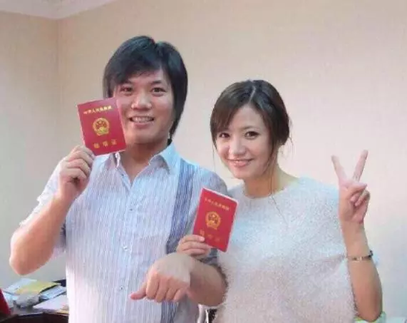 曾跟古天樂合作,嫁入豪門後放棄明星夢,如今卻被小三逼到絕路,跳樓自殺遺書曝光!