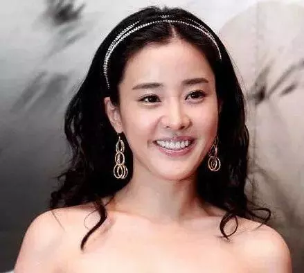 又一對明星宣布離婚,結婚11年無緋聞,離婚理由讓人難以接受!