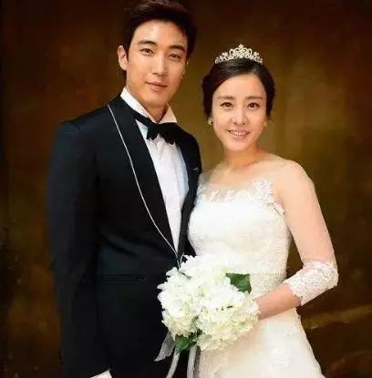 又一對明星宣布離婚,結婚11年無緋聞,離婚理由讓人難以接受!